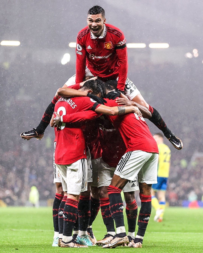 充满奇迹的 充满奇迹的